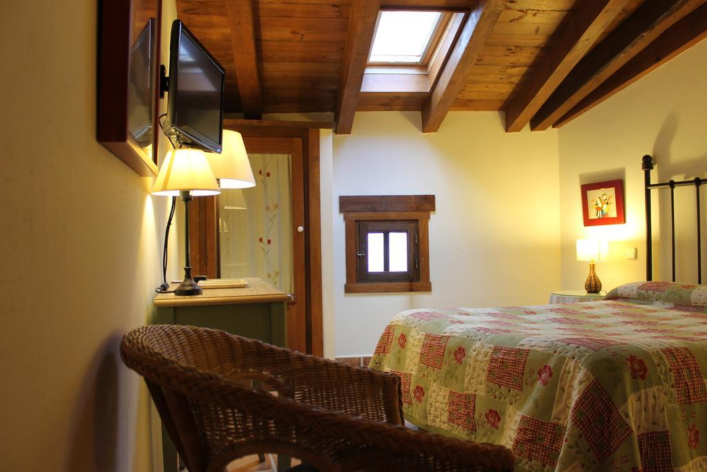 Hostal Rural Luna Y Hostal Rural Lunaposada Candeleda Rum bild