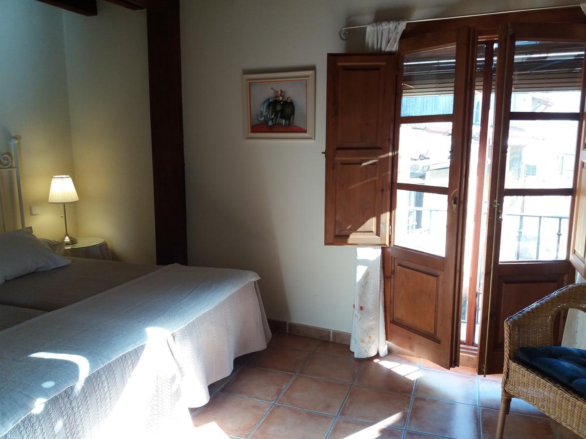 Hostal Rural Luna Y Hostal Rural Lunaposada Candeleda Exteriör bild