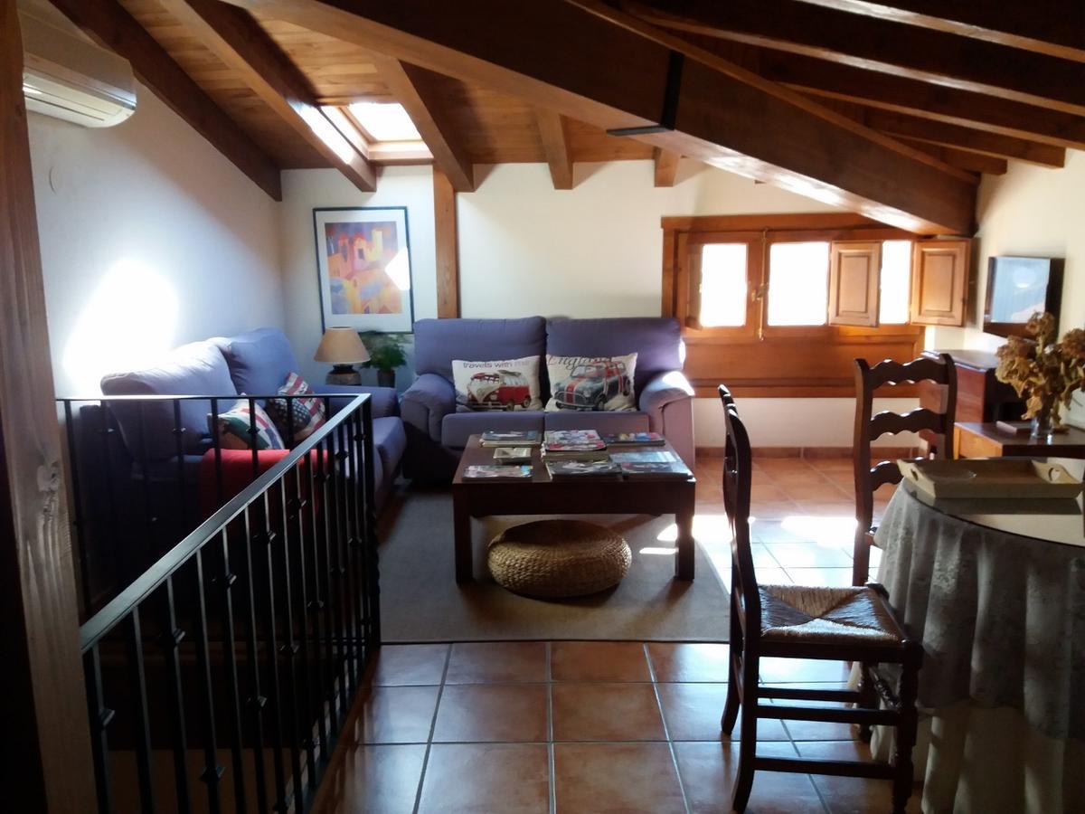 Hostal Rural Luna Y Hostal Rural Lunaposada Candeleda Exteriör bild